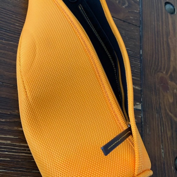 Veuve Clicquot Orange Champagne Insulated Tote Bag Ice Jacket Bottle Carrier - Picture 8 of 8